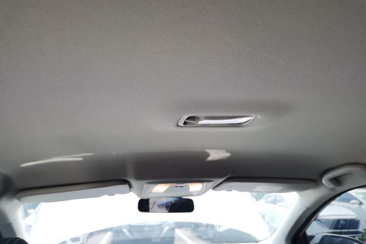Used Venucia D60 2023 PLUS 1.6L XE CVT Trendy Edition Headliner