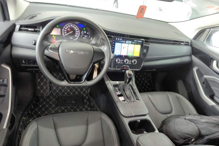 Used Venucia D60 2023 PLUS 1.6L XE CVT Trendy Edition Interior 2