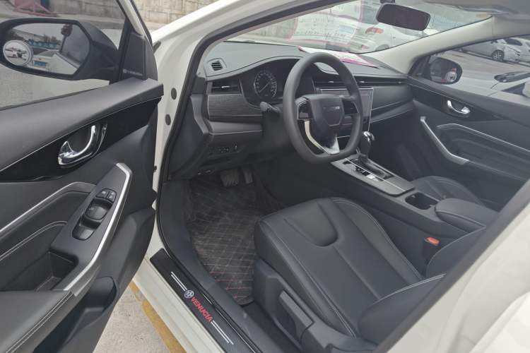 Used Venucia D60 2023 PLUS 1.6L XL CVT Yue Ling Edition Interior 2