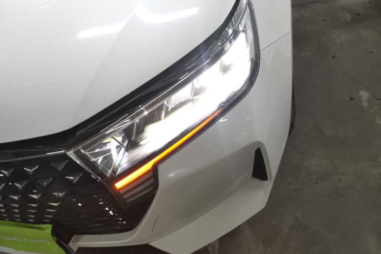 Used Venucia D60 2023 PLUS 1.6L XL CVT Yue Ling Edition Left Front Headlight