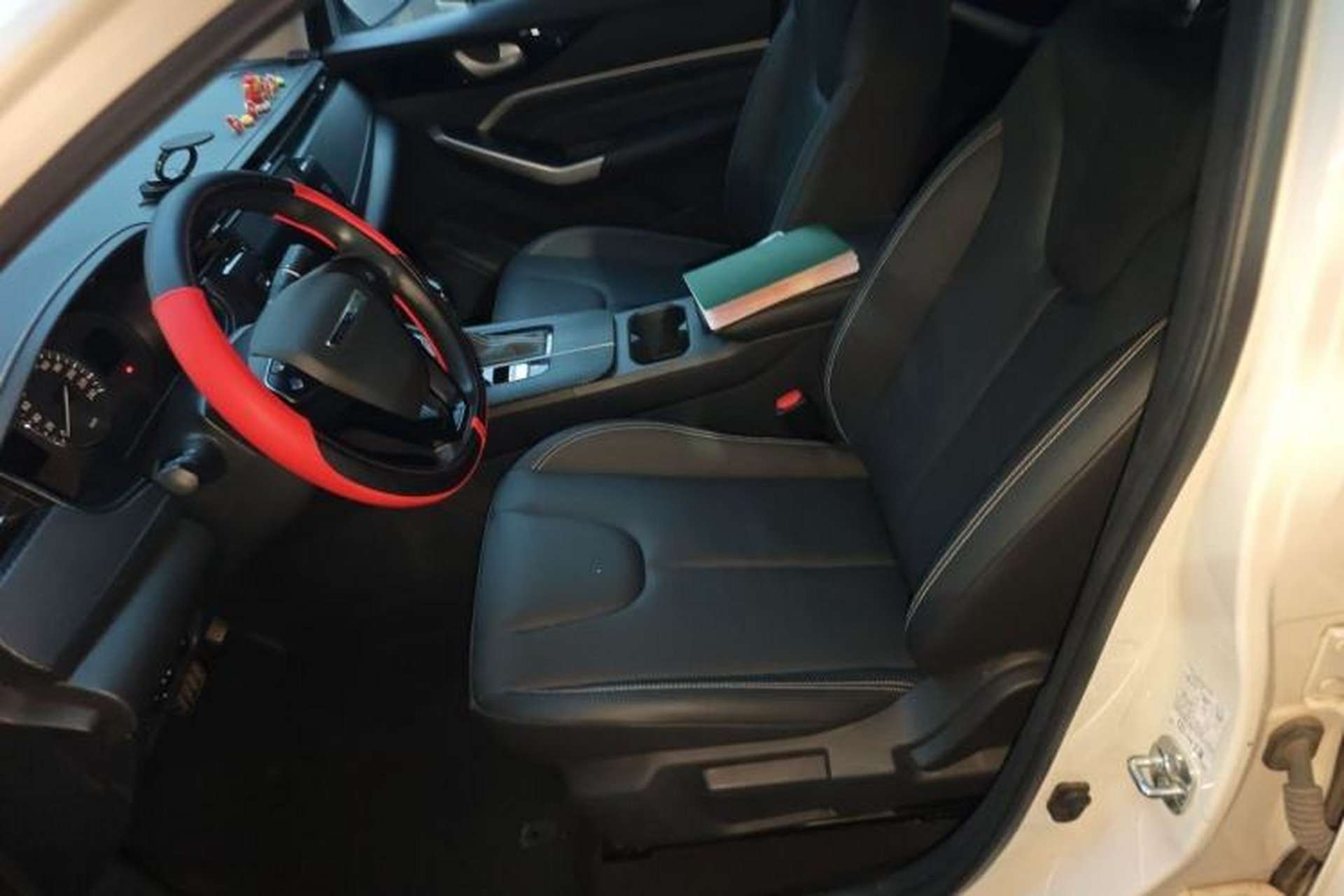 Used Venucia D60 2023 PLUS 1.6L XE CVT Trendy Edition Left Front Seat