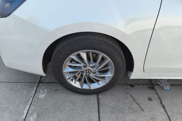 Used Venucia D60 2023 PLUS 1.6L XE CVT Trendy Edition Left Front Wheel Hub