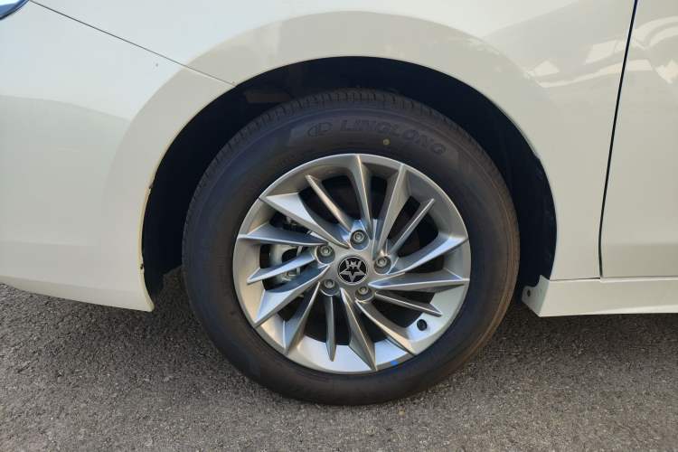 Used Venucia D60 2023 PLUS 1.6L XL CVT Yue Ling Edition Left Front Wheel Hub