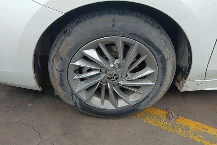 Used Venucia D60 2023 PLUS 1.6L XL CVT Yue Ling Edition Left Front Wheel Hub