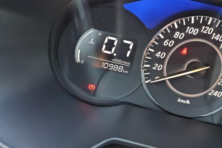 Used Venucia D60 2023 PLUS 1.6L XL CVT Yue Ling Edition Odometer Close Up