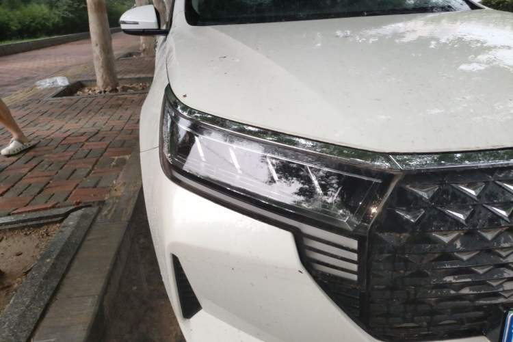 Used Venucia D60 2023 PLUS 1.6L XL CVT Yue Ling Edition Right Front Headlight