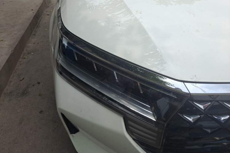 Used Venucia D60 2023 PLUS 1.6L XL CVT Yue Ling Edition Right Front Headlight