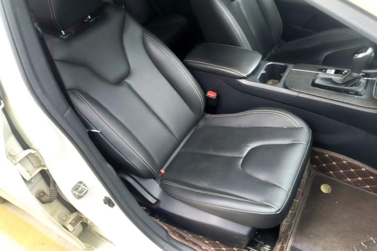 Used Venucia D60 2023 PLUS 1.6L XL CVT Yue Ling Edition Right Front Seat