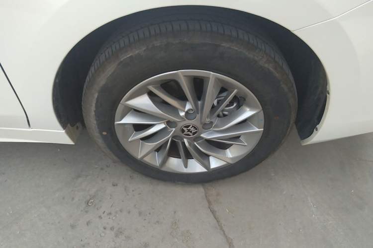Used Venucia D60 2023 PLUS 1.6L XL CVT Yue Ling Edition Right Front Wheel Hub