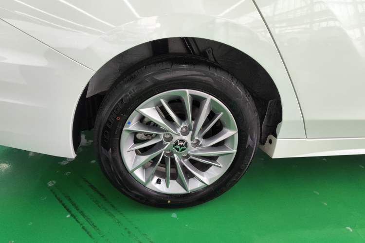 Used Venucia D60 2023 PLUS 1.6L XL CVT Yue Ling Edition Right Rear Wheel Hub