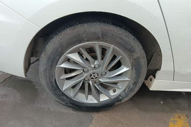 Used Venucia D60 2023 PLUS 1.6L XL CVT Yue Ling Edition Right Rear Wheel Hub