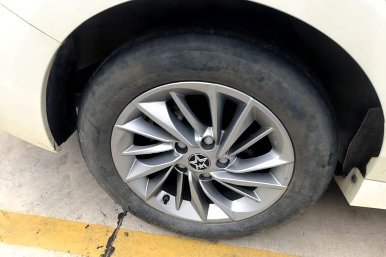 Used Venucia D60 2023 PLUS 1.6L XL CVT Yue Ling Edition Right Rear Wheel Hub