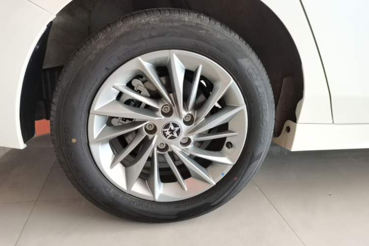 Used Venucia D60 2023 PLUS 1.6L XE CVT Trendy Edition Right Rear Wheel Hub