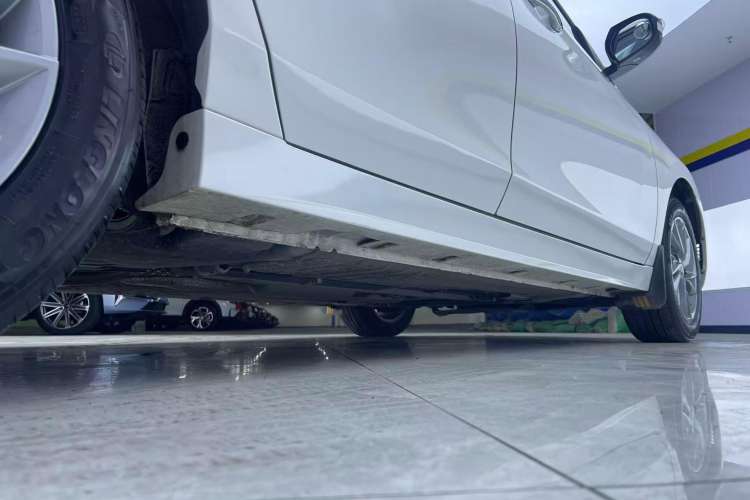 Used Venucia D60 2023 PLUS 1.6L XL CVT Yue Ling Edition Right Side Sill