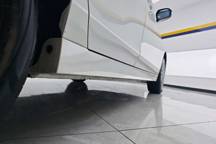 Used Venucia D60 2023 PLUS 1.6L XL CVT Yue Ling Edition Right Side Sill