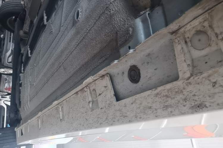 Used Venucia D60 2023 PLUS 1.6L XE CVT Trendy Edition Right Side Sill