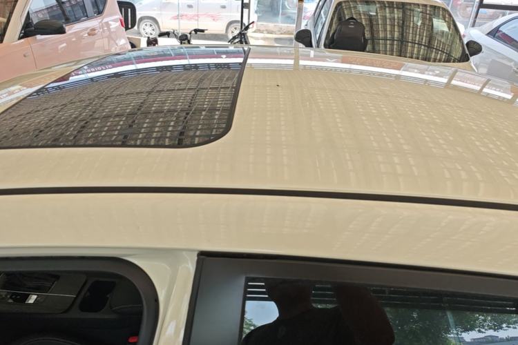 Used Venucia D60 2023 PLUS 1.6L XL CVT Yue Ling Edition Roof
