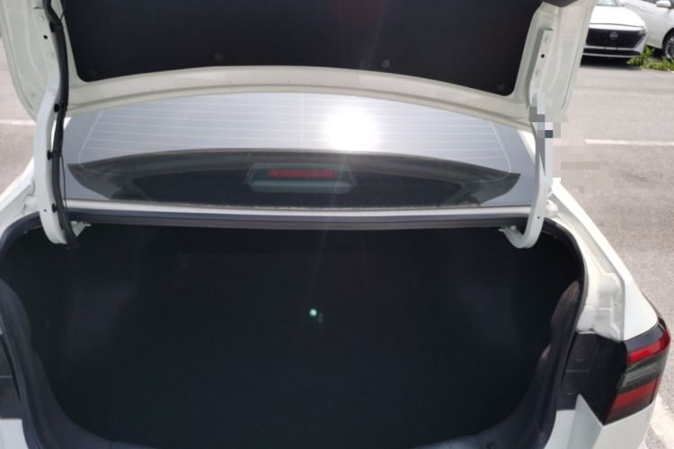 Used Venucia D60 2023 PLUS 1.6L XE CVT Trendy Edition Trunk
