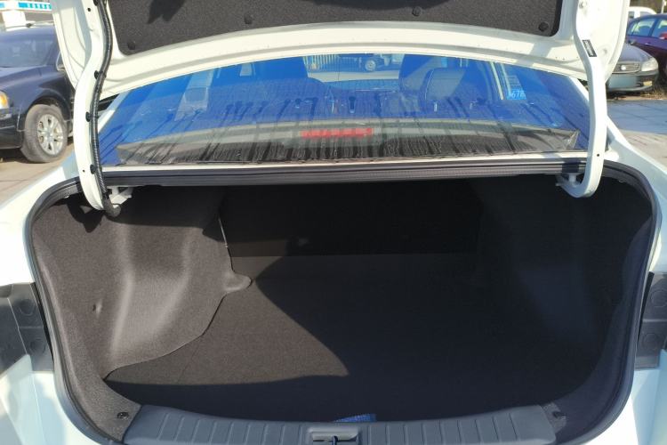 Used Venucia D60 2023 PLUS 1.6L XE CVT Trendy Edition Trunk
