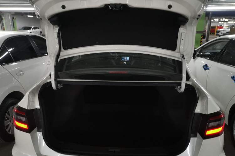Used Venucia D60 2023 PLUS 1.6L XL CVT Yue Ling Edition Trunk