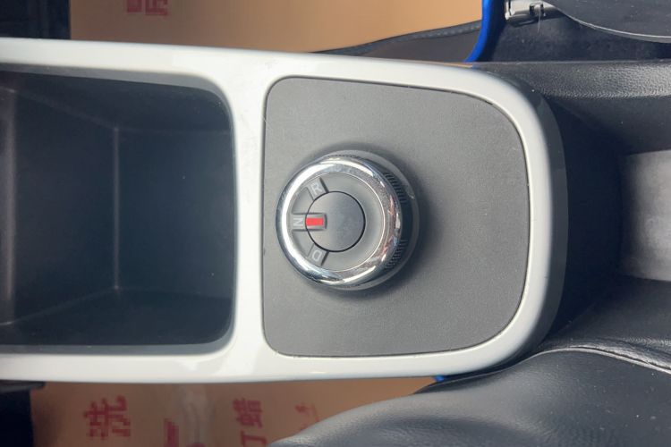 Used Venucia e30 2020 Elite Version Interior 6