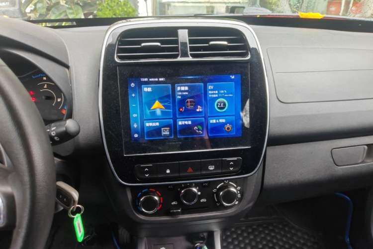 Used Venucia e30 2020 Elite Version Audio And AC Panel