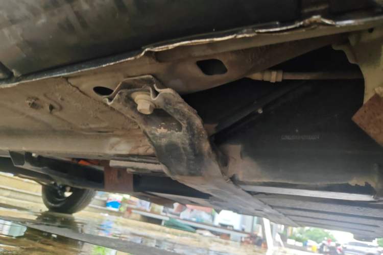 Used Venucia e30 2020 Elite Version Chassis Rear Left