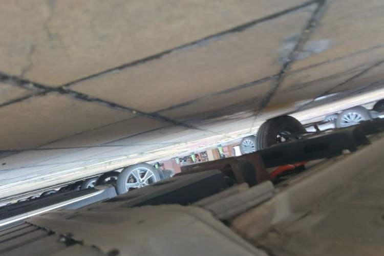 Used Venucia e30 2020 Elite Edition Chassis Rear Left