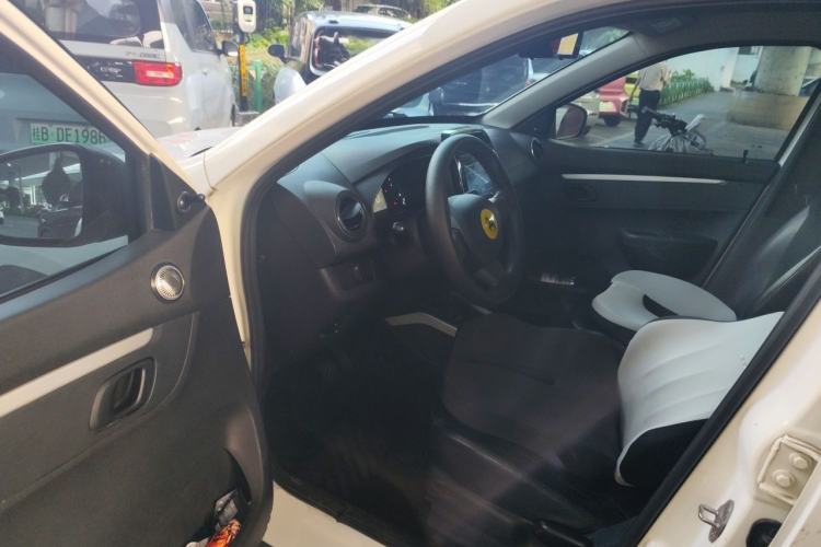 Used Venucia e30 2020 Elite Edition Driver Seat