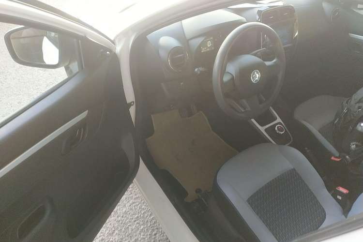 Used Venucia e30 2020 Elite Edition Driver Seat