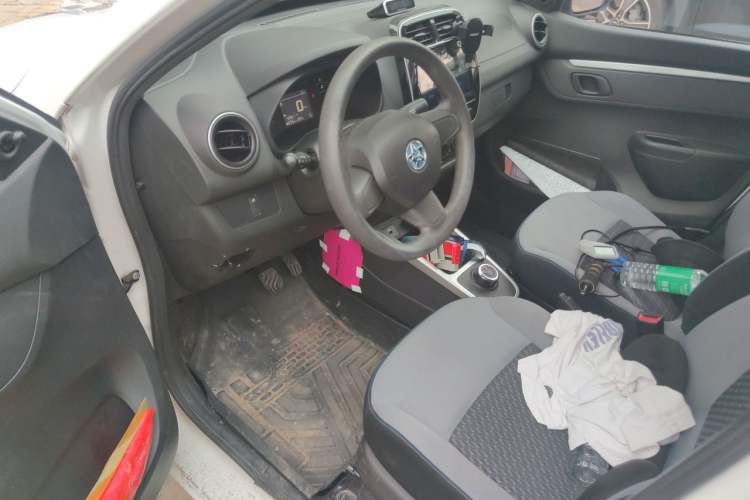 Used Venucia e30 2020 Elite Edition Driver Seat