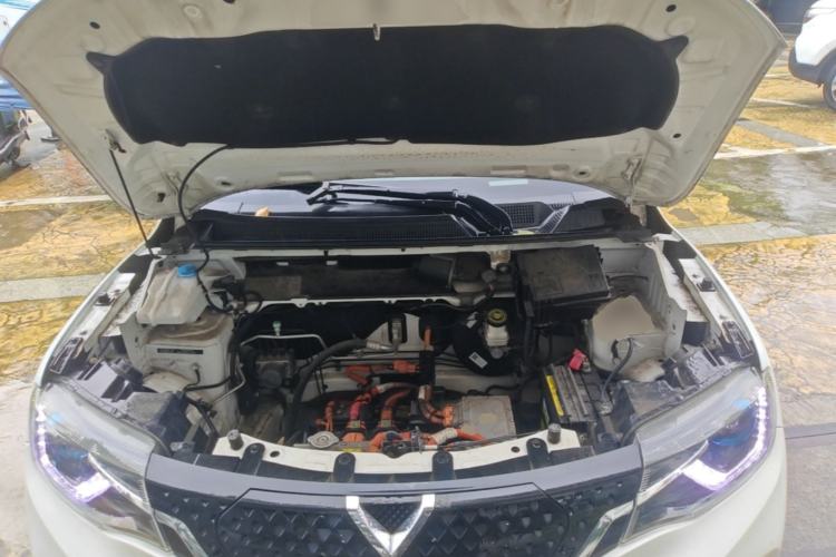 Used Venucia e30 2020 Elite Version Engine Bay