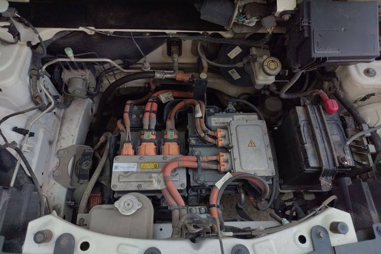 Used Venucia e30 2020 Elite Edition Engine Bay