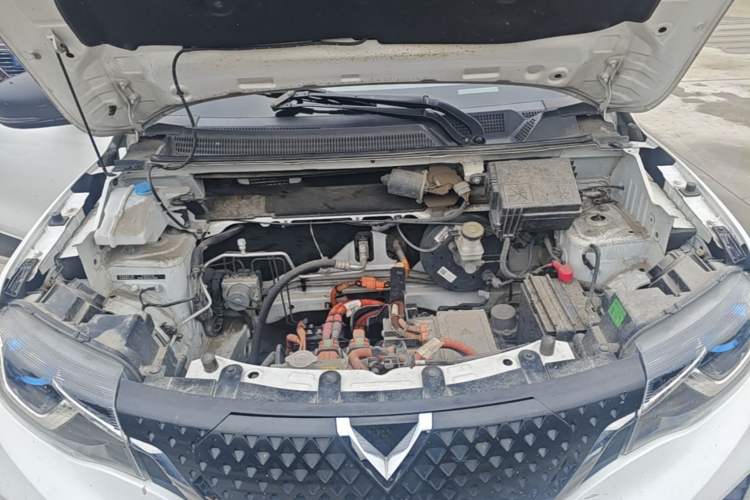 Used Venucia e30 2020 Elite Edition Engine Bay