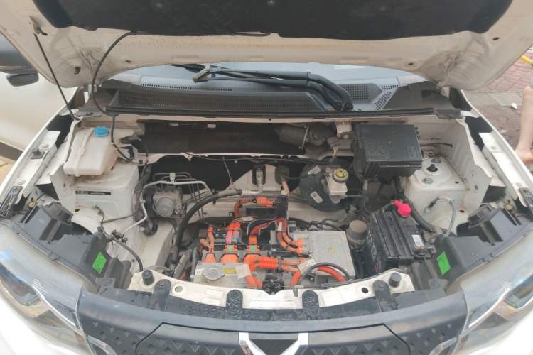 Used Venucia e30 2020 Elite Edition Engine Bay