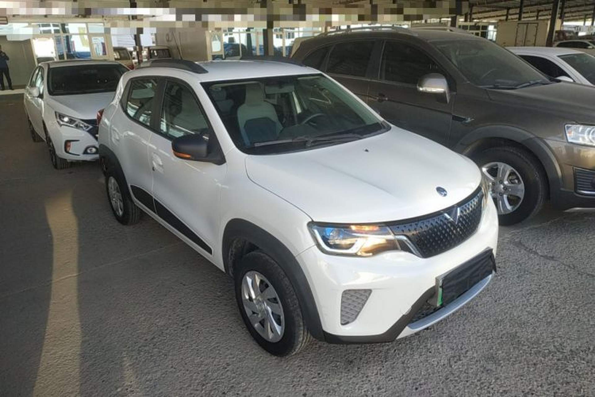Used Venucia e30 2020 Elite Edition Front Right 45 Deg