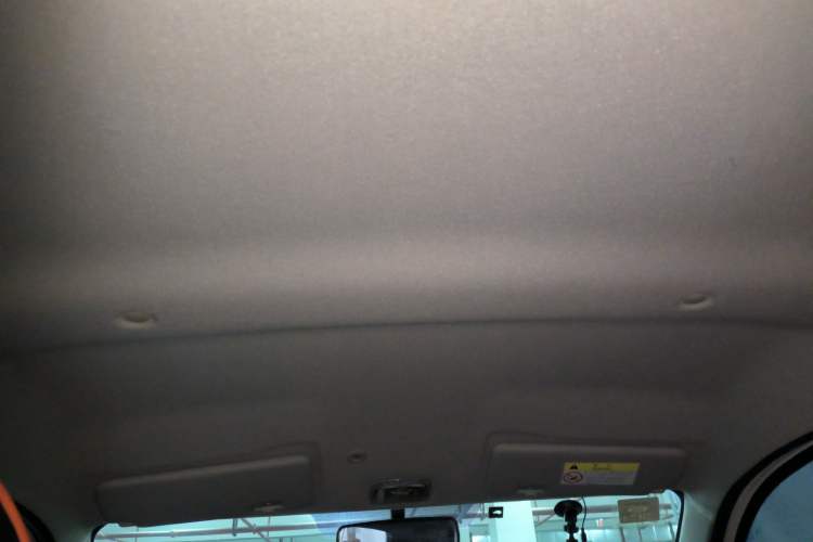Used Venucia e30 2020 Elite Edition Headliner