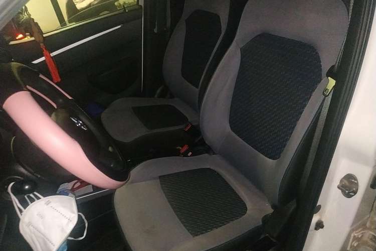 Used Venucia e30 2020 Elite Edition Left Front Seat