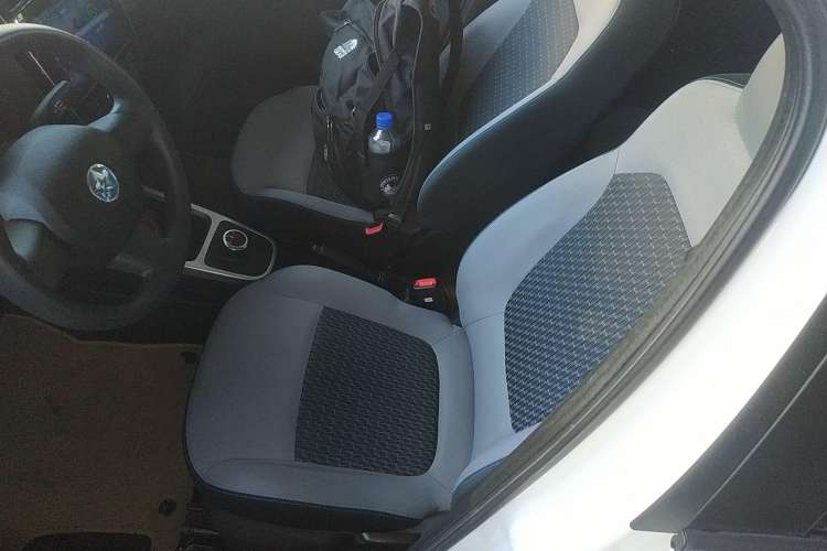 Used Venucia e30 2020 Elite Edition Left Front Seat
