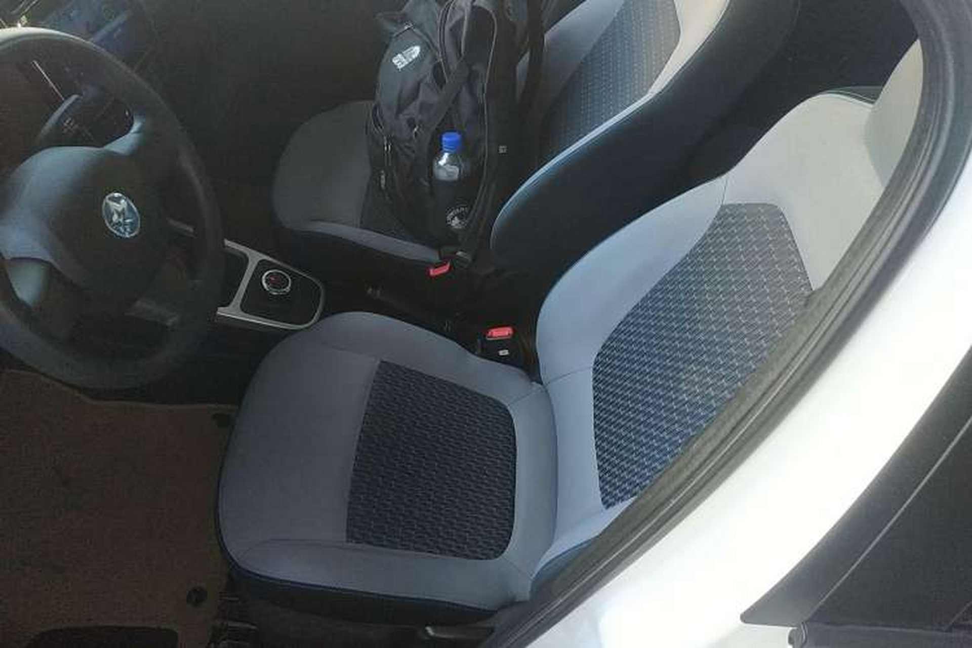 Used Venucia e30 2020 Elite Edition Left Front Seat