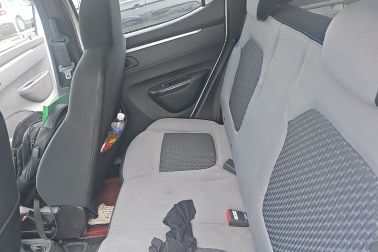 Used Venucia e30 2020 Elite Edition Left Rear Seat