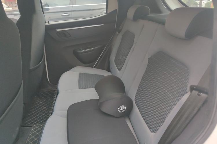 Used Venucia e30 2020 Elite Edition Left Rear Seat