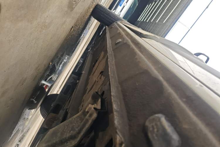 Used Venucia e30 2020 Elite Edition Left Side Sill