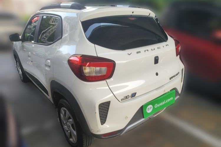 Used Venucia e30 2020 Elite Edition Rear Left 45 Deg