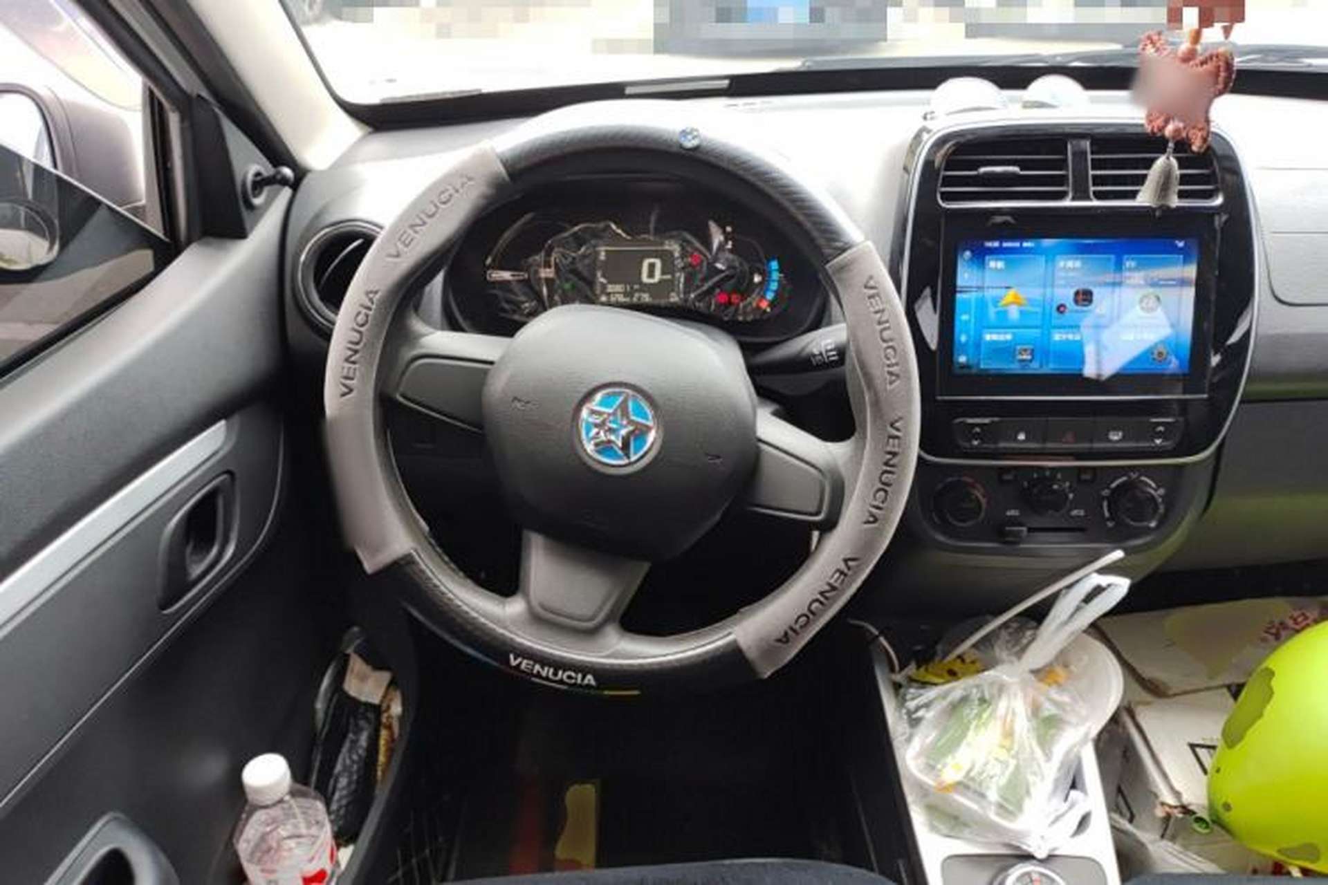 Used Venucia e30 2020 Elite Edition Steering Wheel