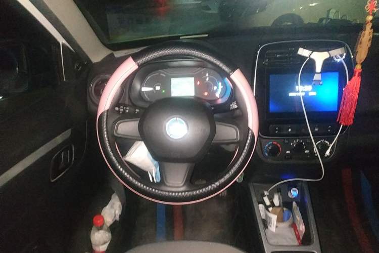 Used Venucia e30 2020 Elite Edition Steering Wheel