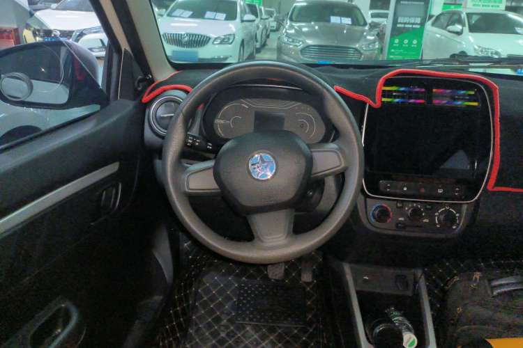 Used Venucia e30 2020 Elite Edition Steering Wheel