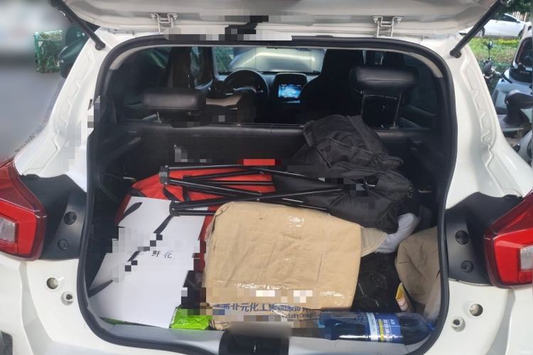 Used Venucia e30 2020 Elite Edition Trunk