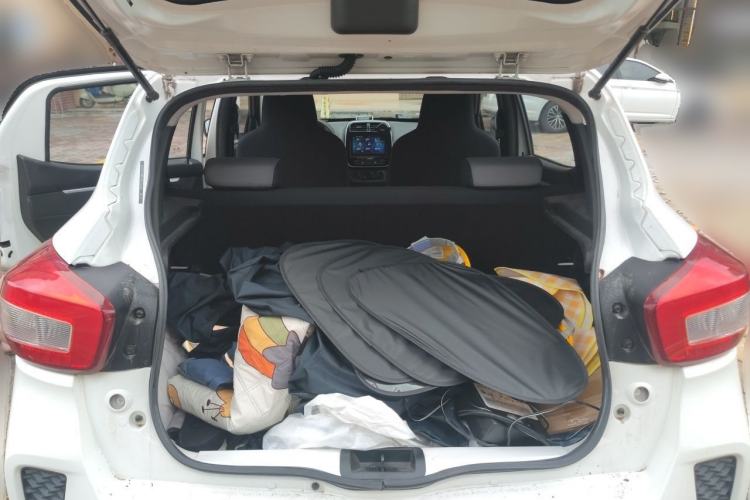 Used Venucia e30 2020 Elite Edition Trunk