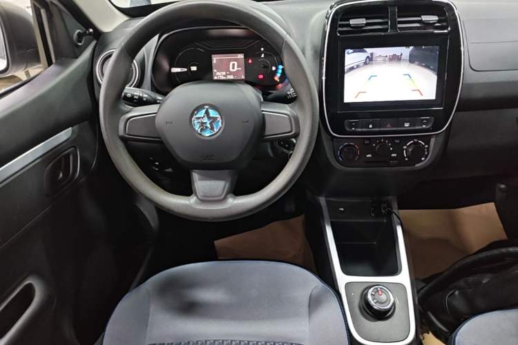 Used Venucia e30 2021 Elite Edition Audio And AC Panel